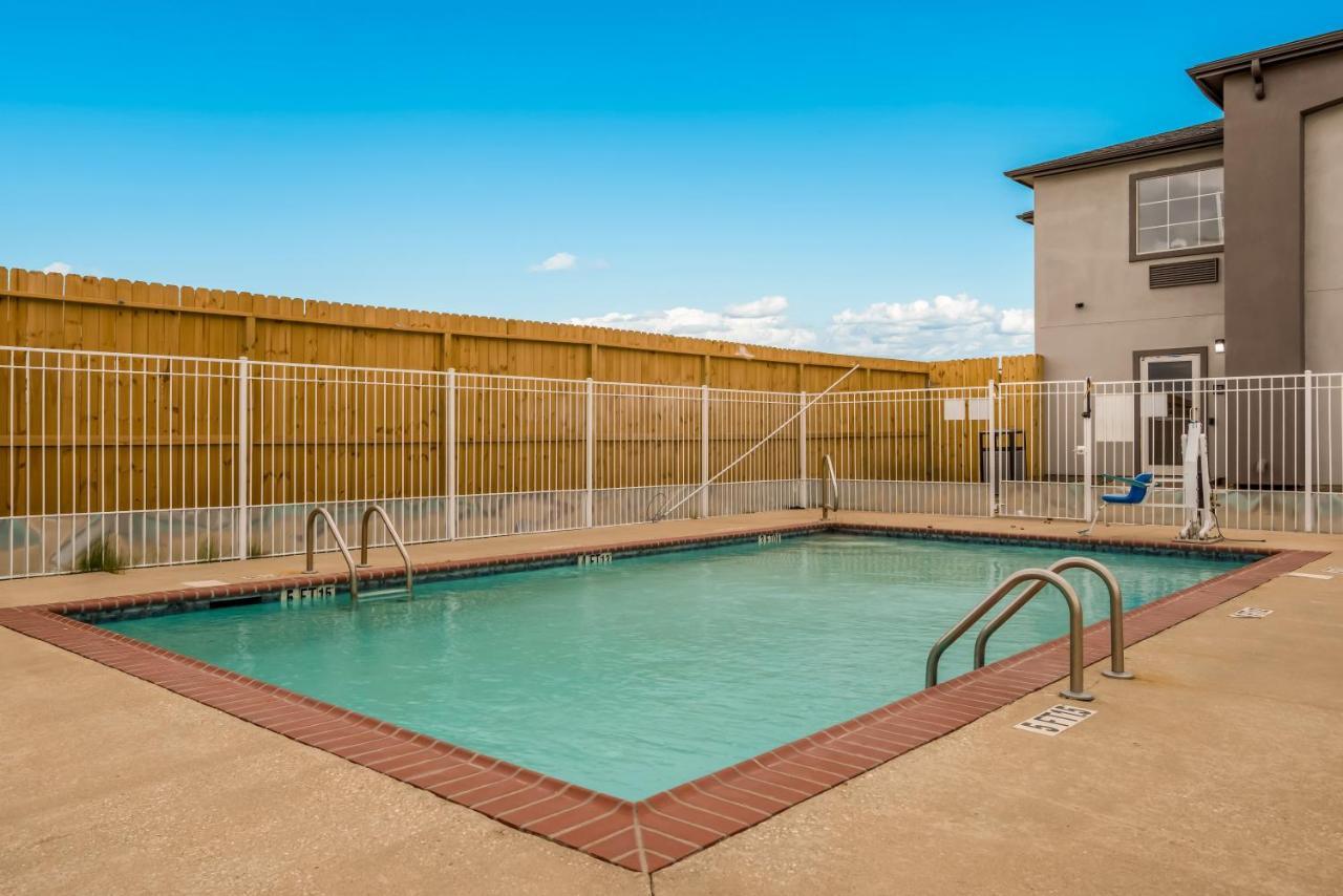 Red Roof Inn & Suites Lake Charles Buitenkant foto