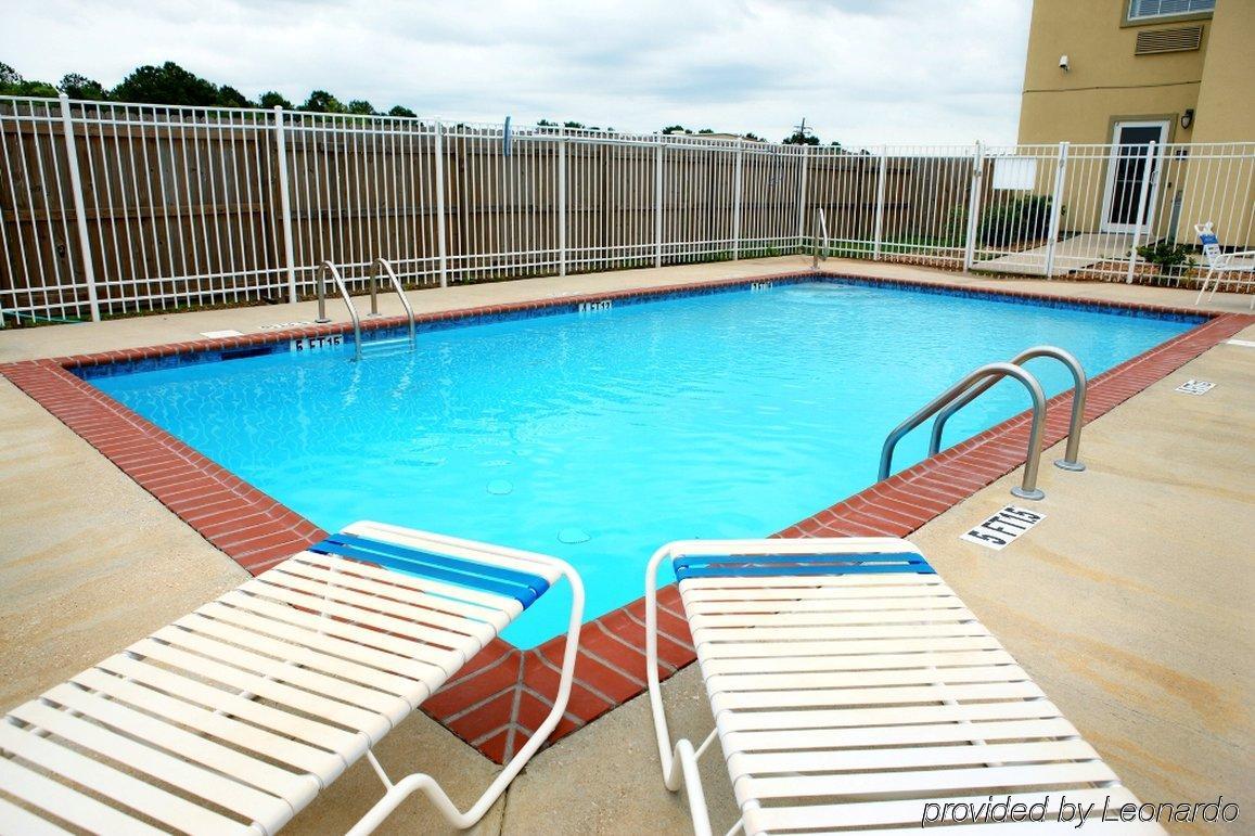 Red Roof Inn & Suites Lake Charles Buitenkant foto